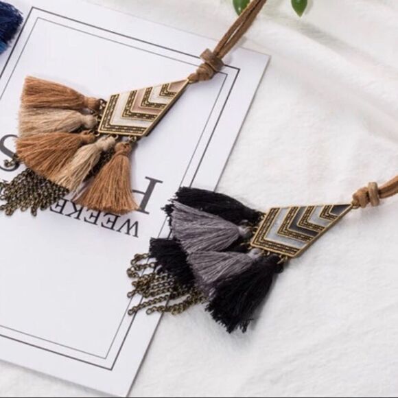 Antique Gold Multi Tassel Chain Leather Necklace NWT - Picture 2 of 6